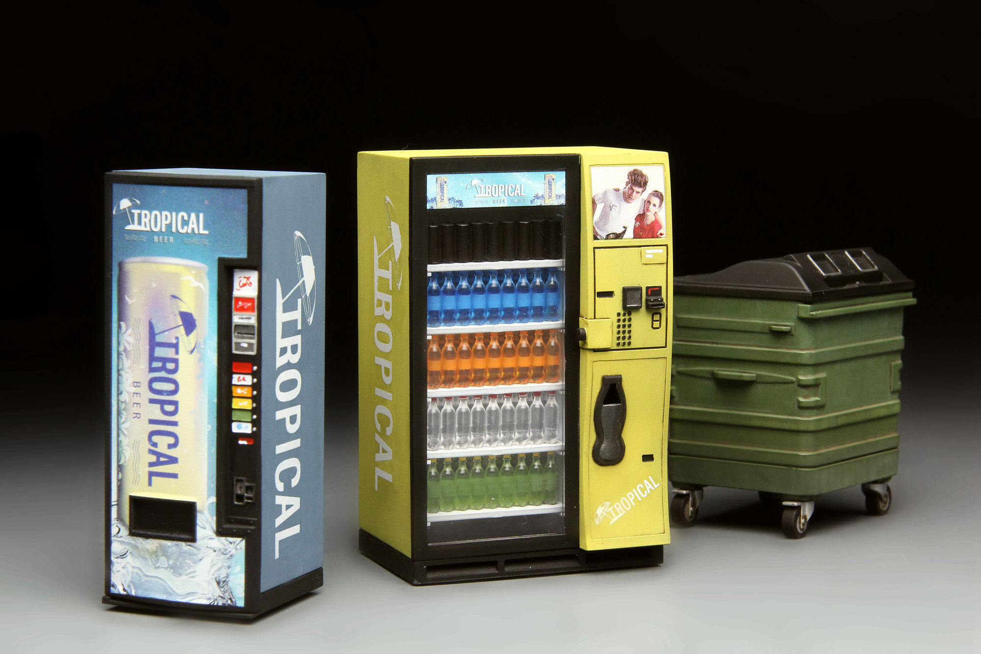SPS-018  Vending Machine & Dumpster Set 1/35 Meng