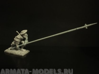 352ТБ Пеший ландскнехт с пикой в низкой стойке Три Богатыря