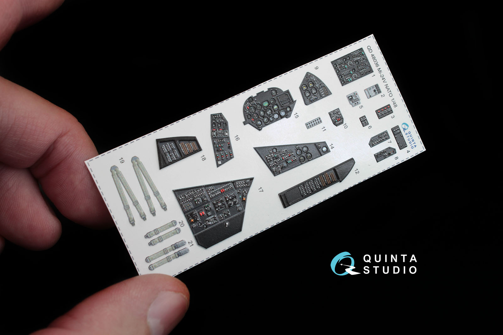 QD48036 1:48 3D Декаль интерьера кабины  Ми-24В НАТО (черные панели) (для модели  Звезда)