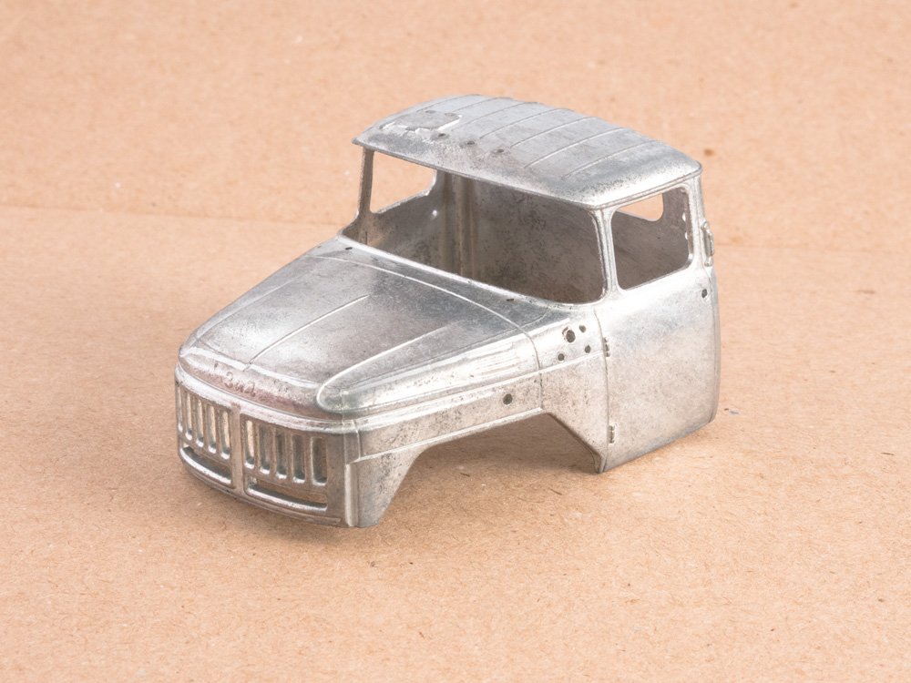 1425AVD Сборная модель Аэродромный пусковой агрегат АПА-80 (131) AVD Models