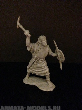 305ТБ Пеший шотландец (ирландец)  с клевцом