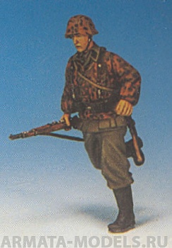 FRIUL-WWII-09 Бегущий эсэсовец 1943-1944 гг.