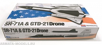 12540Самолет  SR-71A & GTD-21 Drone